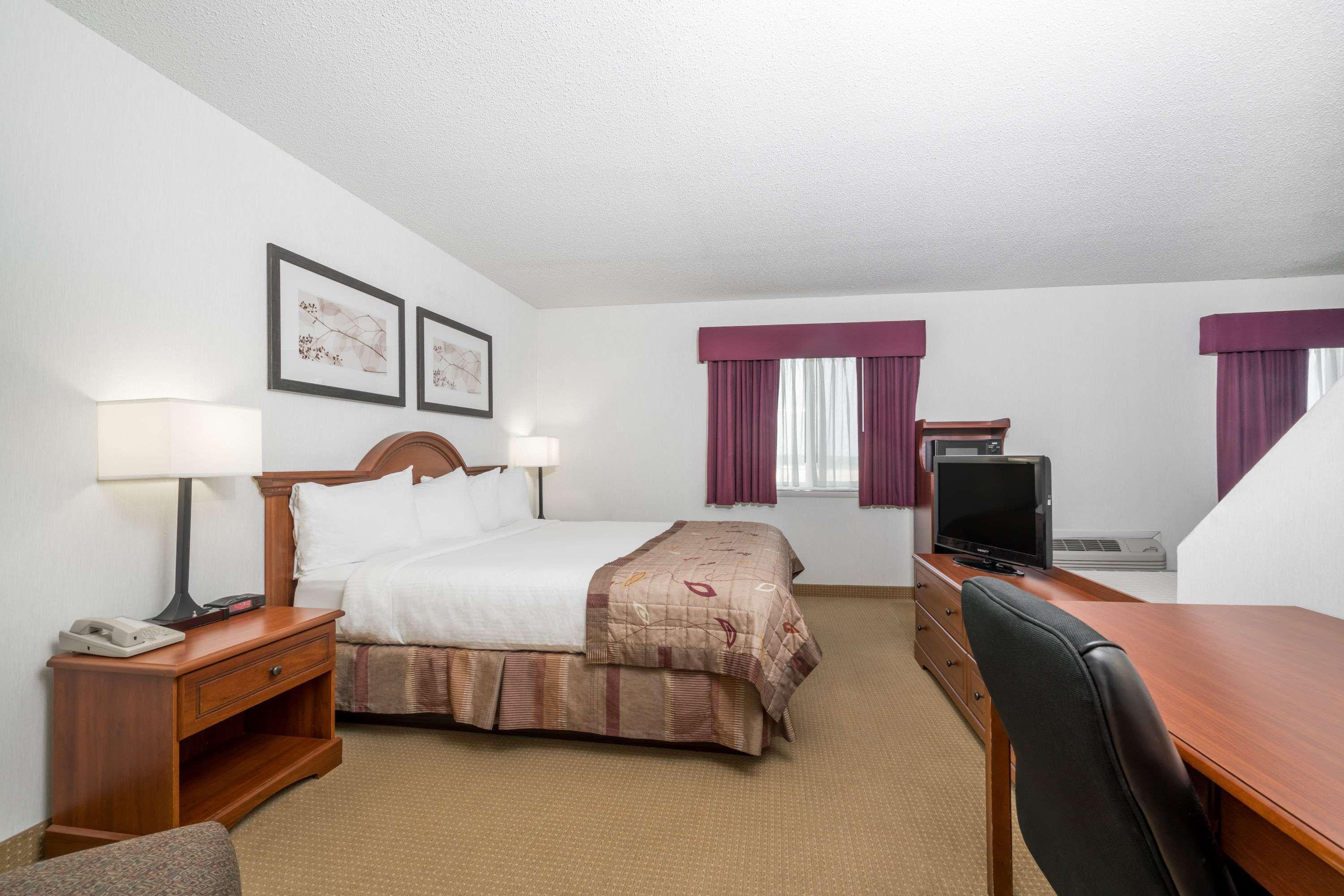 Baymont By Wyndham Marshfield Otel Dış mekan fotoğraf